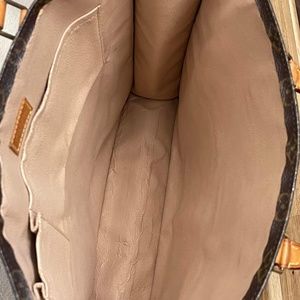 Louis Vuitton Sac Plat